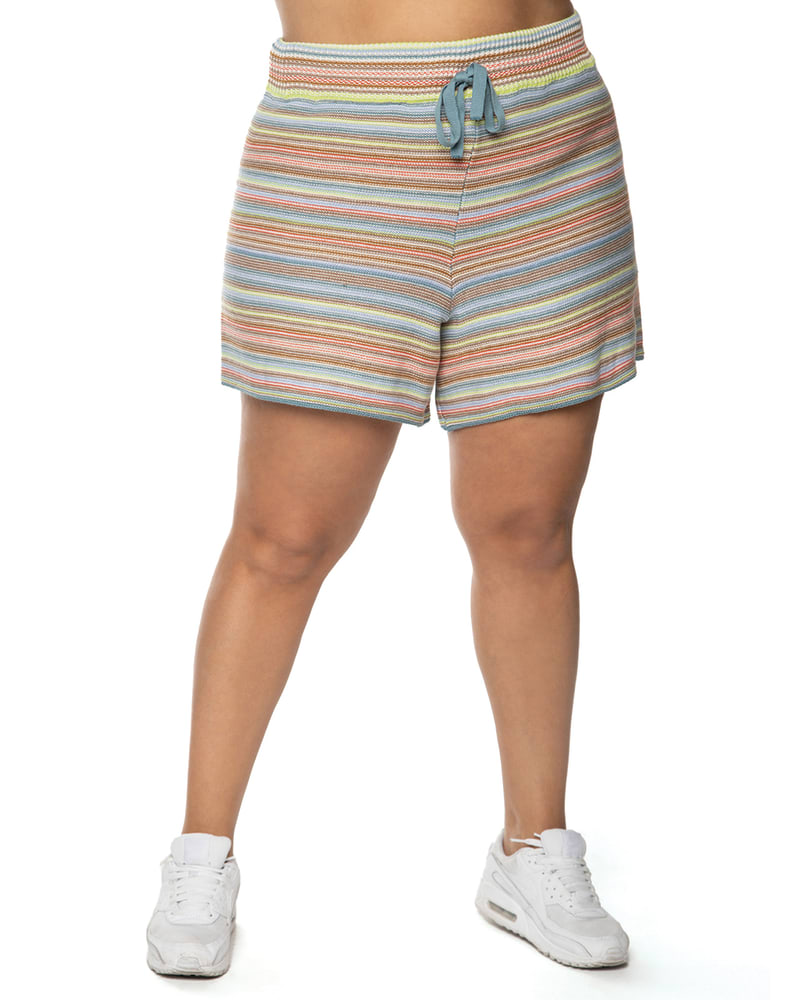 Plus size model wearing  by DEX PLUS | Dia&Co | dia_product_style_image_id:203924